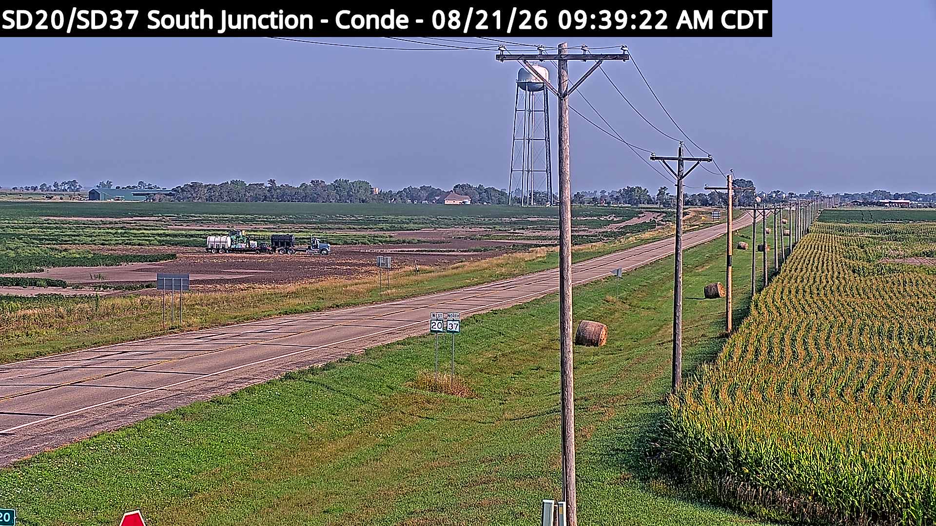 Webcam view of Conde, South Dakota on SD-20